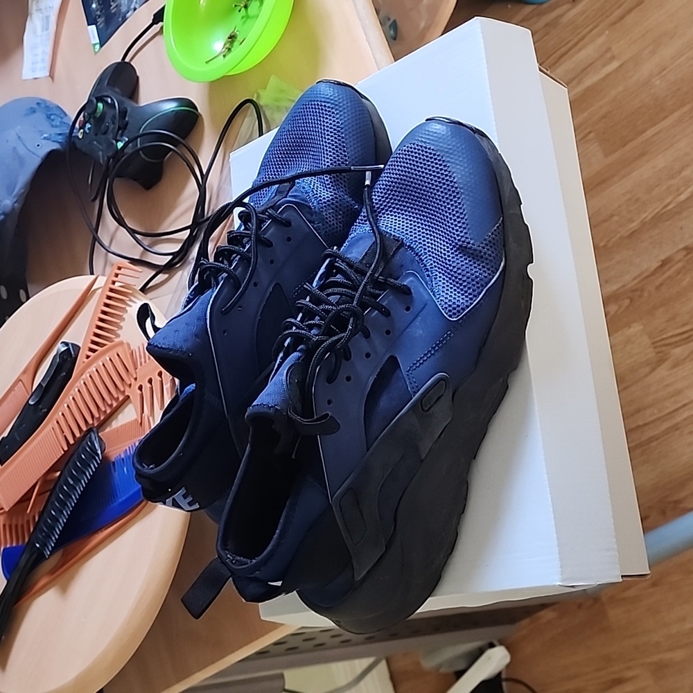 Blue Nike Huaraches Size 10.5